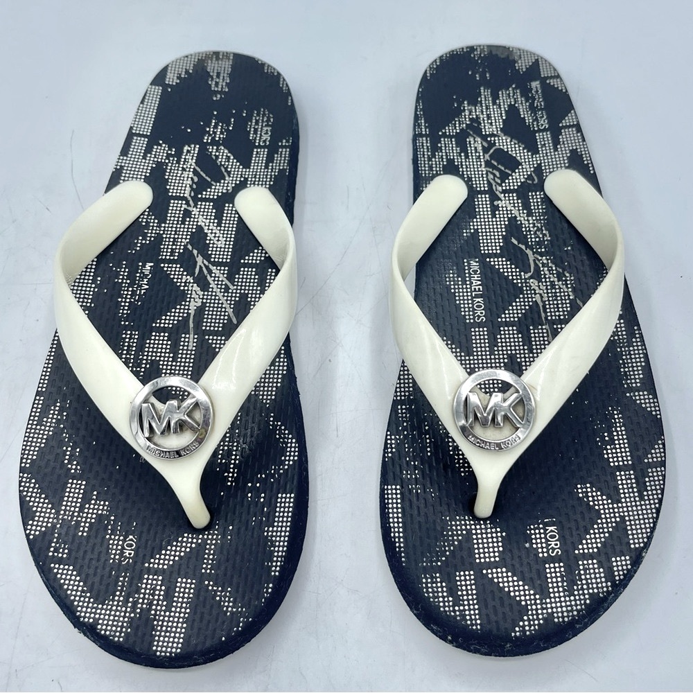 MICHEAL KORS “JINX” SIGNATURE MONOGRAM FLIP FLOPS